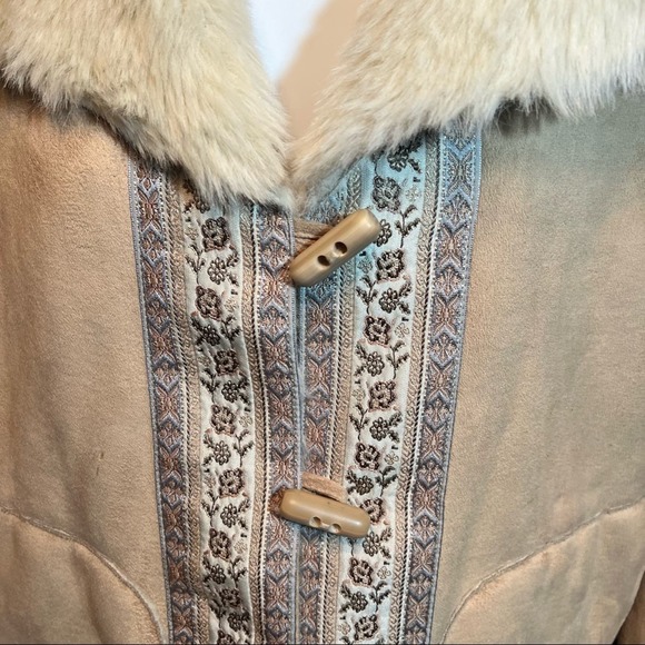 Coldwater Creek faux suede sherpa line jacket - Picture 4 of 6